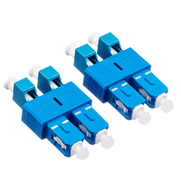 The transmitting device of multimode fiber is