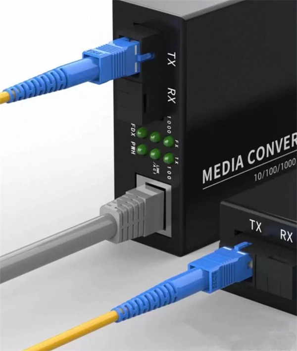 Wiring Method for Distribution Boxes Across Cabinets