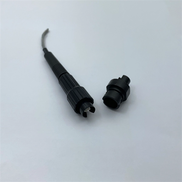 Equal-sided tee for cable trays
