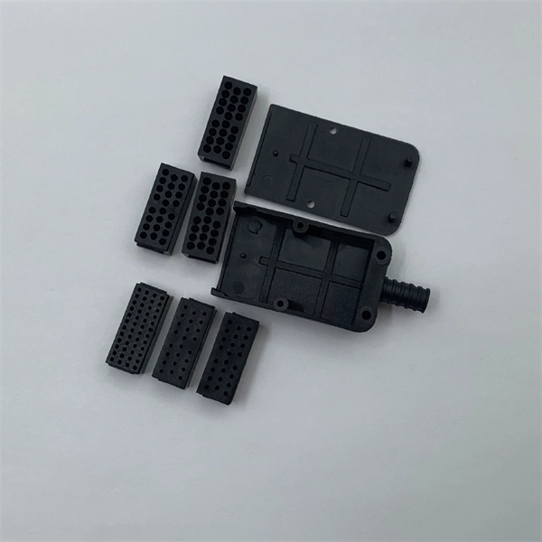 4-core fiber optic pigtail connector box
