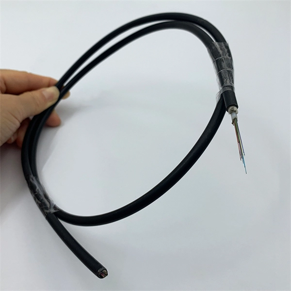 What is the power rating of the main valve in the distribution box 