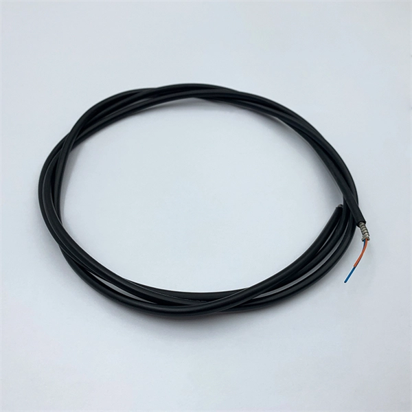 Micro-monitoring of fiber optic cable junction boxes