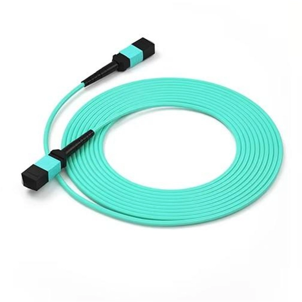 Monitoring of 12-core fiber optic cable connection