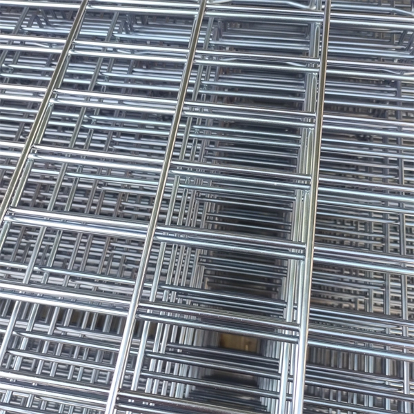 5G base stations use Swedish anti-static flooring and cable trays for low-loss wiring