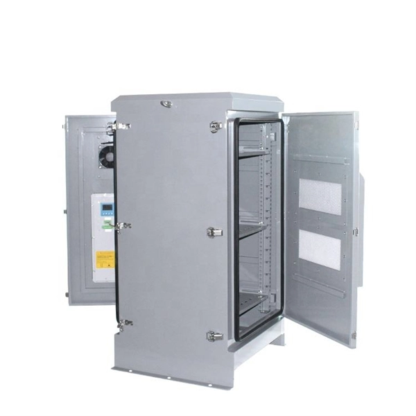 The distribution box has several grounding pins